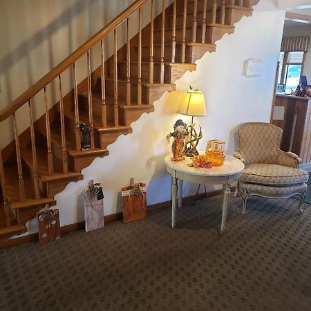 Deer Creek Motel ケンブリッジ エクステリア 写真